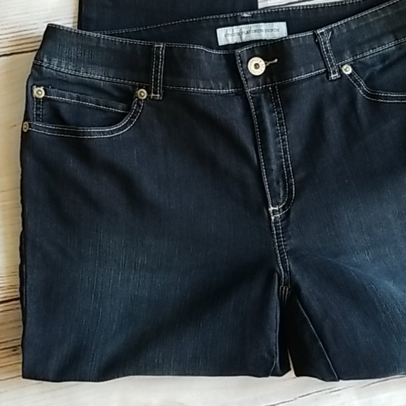 Chico's Platinum Denim Jeans Sz 1 - Picture 4 of 8